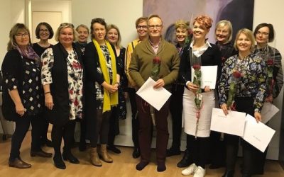 Uusia ihmisyyden asiantuntijoita: Maria Akatemian työnohjaaja- ja yhteisökehittäjäkoulutus päättyi